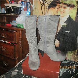 Ladies fashion boots
